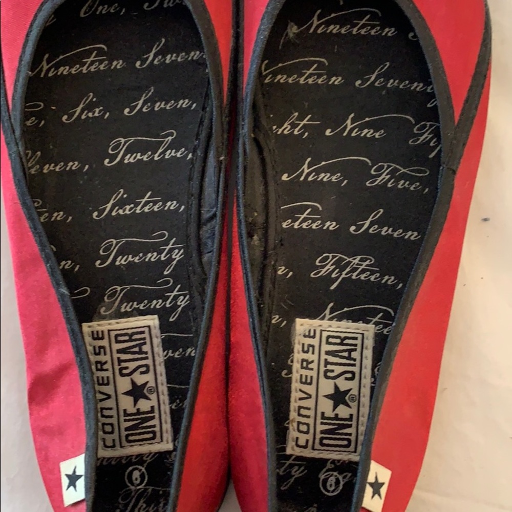 Red satin flats with black trim - Picture 3 of 7